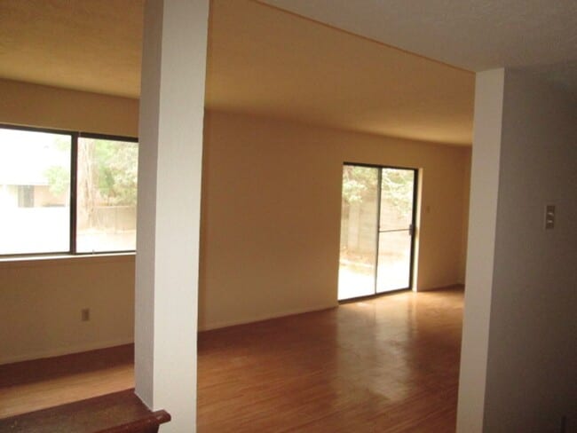 5004 Homestead Trail NW in Albuquerque, NM - Building Photo - Building Photo
