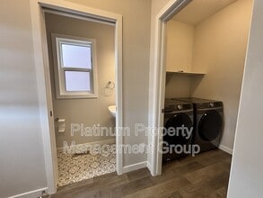 380 Lawthorn Wy SE in Airdrie, AB - Building Photo - Building Photo