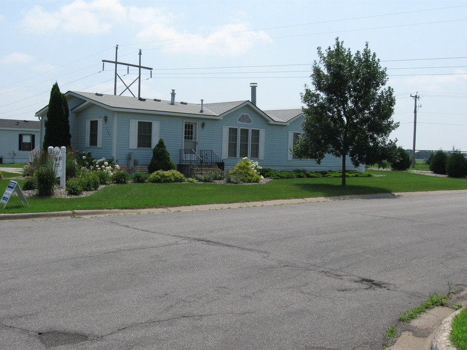 Cottage Grove in Cottage Grove, MN - Building Photo