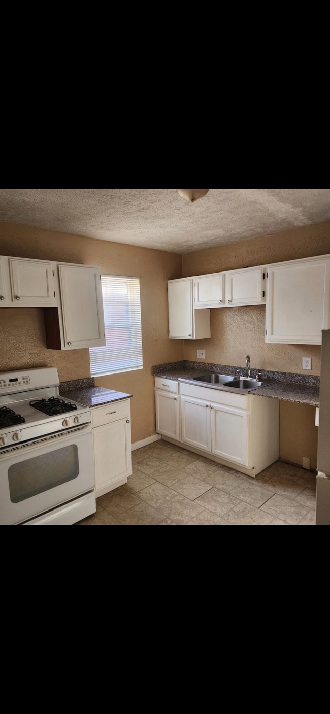 1677 McLaran Ave in St. Louis, MO - Building Photo - Building Photo