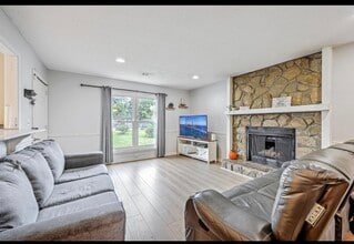 1841 Sundancer Ln in Goose Creek, SC - Building Photo - Building Photo