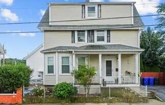 128 Vincent Ave in North Providence, RI - Building Photo