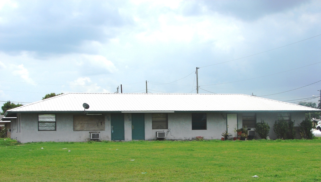 226 NW Garden Pl in Belle Glade, FL - Building Photo