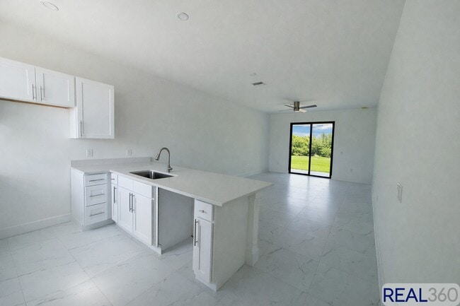 property at 1045-1047 Jaguar Blvd