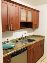 1400 NE 56th St-Unit -40 in Fort Lauderdale, FL - Building Photo - Building Photo