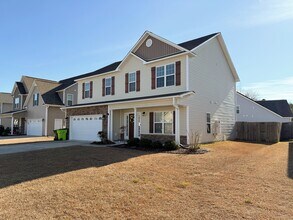 207 Craftsman Dr in New Bern, NC - Building Photo - Building Photo