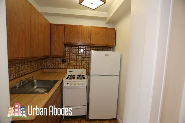 739 W Belmont Ave, Unit M05B in Chicago, IL - Building Photo - Building Photo