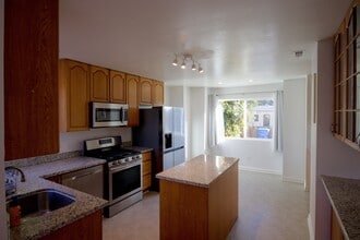 1755 Tulane Ave in East Palo Alto, CA - Building Photo - Building Photo