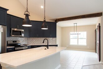 1629 Tupelo Dr in Greenfield, IN - Building Photo - Building Photo