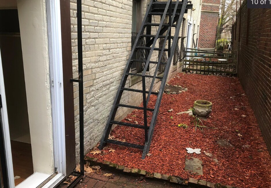 378 Riverway, Unit 1A in Boston, MA - Building Photo