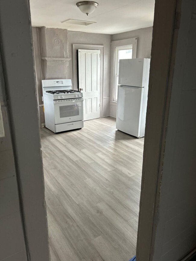 property at 104 Steuben St