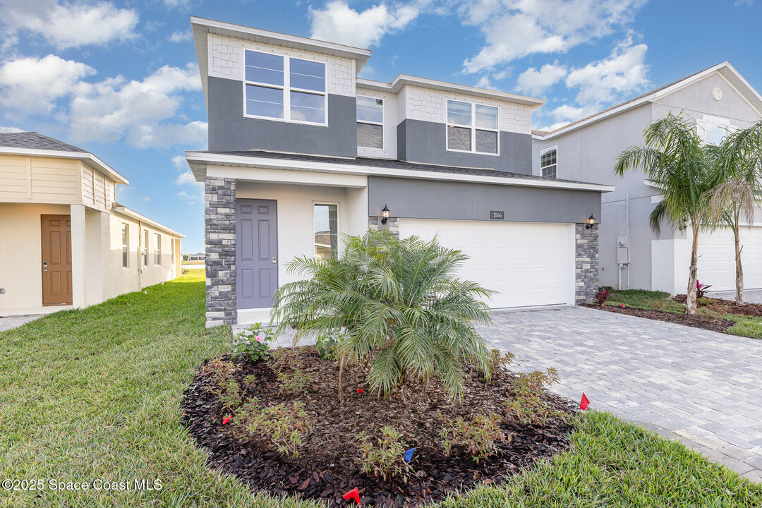 1144 Canfield Cir in Palm Bay, FL - Building Photo