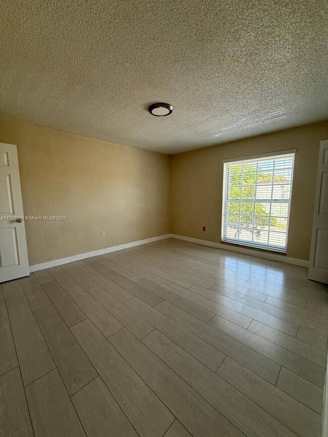 property at 10814 N Kendall Dr