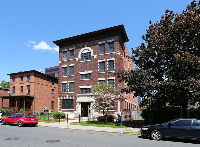 182-184 Seymour St in Hartford, CT - Foto de edificio - Building Photo