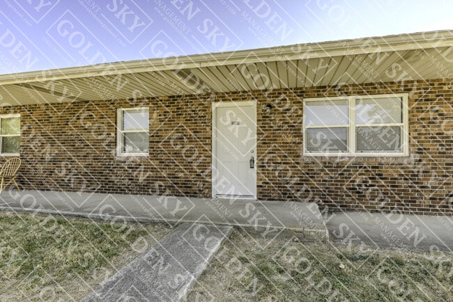 property at 114 S Keystone Cir