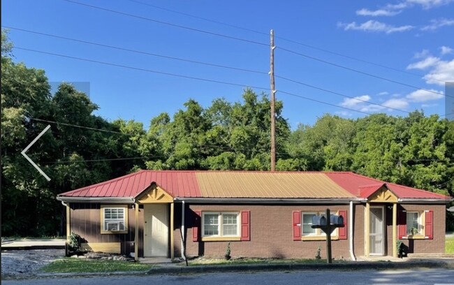 1547 Golf Club Ln, Unit 1547 Golf Club Ln in Clarksville, TN - Building Photo - Building Photo