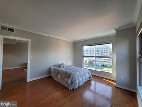 777 7th St NW, Unit 626 in Washington, DC - Building Photo - Building Photo