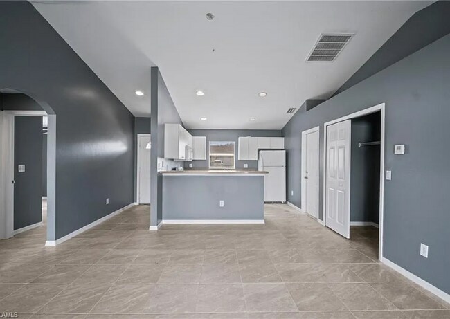 4438 28th St SW-Unit -1 in Lehigh Acres, FL - Building Photo - Building Photo