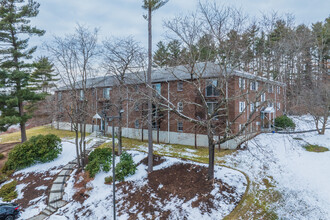 Pine Hill Condominiums in Acton, MA - Building Photo - Building Photo