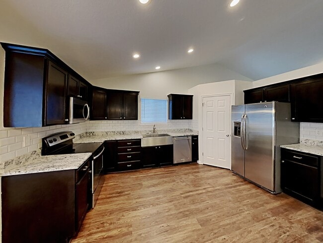 7898 Cochise Way in Eagle Mountain, UT - Building Photo - Building Photo