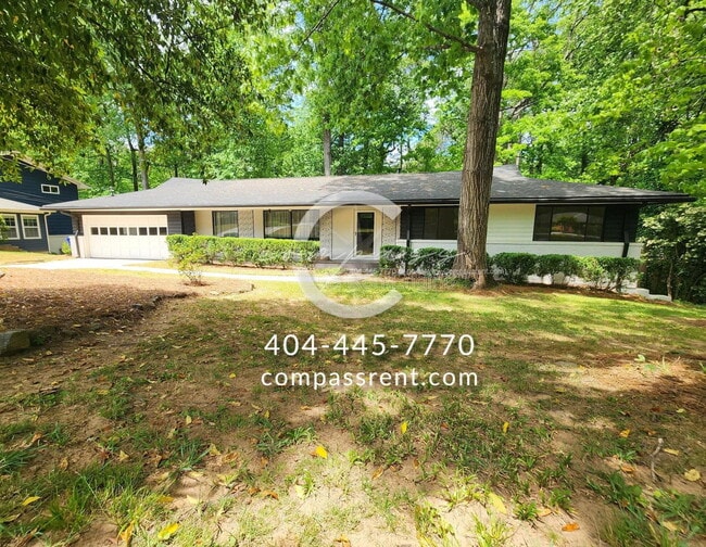 property at 2636 Whiteleigh Ct NE