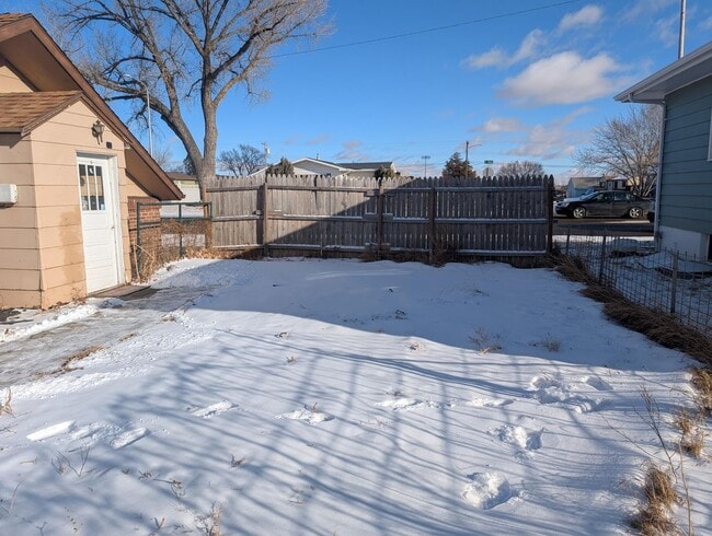 306 S Main Ave in Dickinson, ND - Building Photo - Building Photo