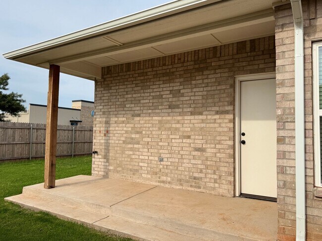 13609-13613 Calli Ct in Oklahoma City, OK - Building Photo - Building Photo