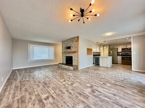 3717 Webber Rd in West Kelowna, BC - Building Photo - Building Photo