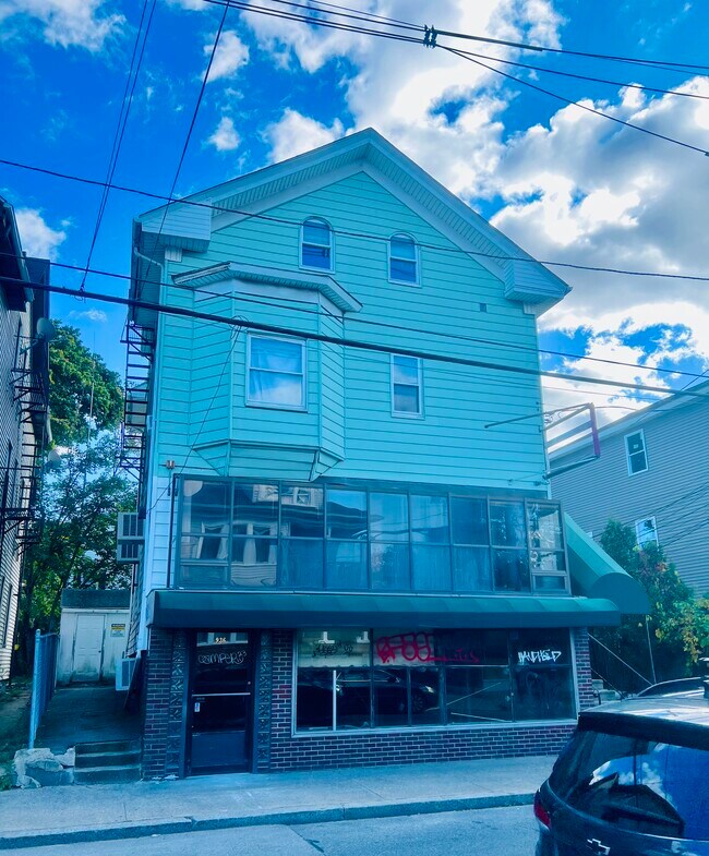 936 Chalkstone Ave Rentals in Providence, RI