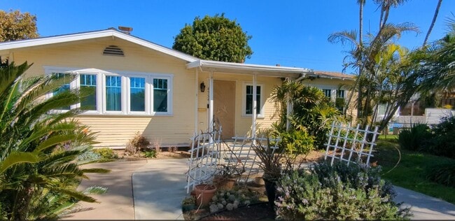 property at 4754 Niagara Ave