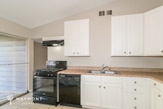 3145 Kingsley Dr in Florissant, MO - Building Photo - Building Photo