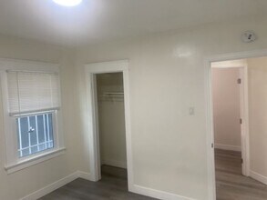 438 E 16th St in Long Beach, CA - Building Photo - Building Photo