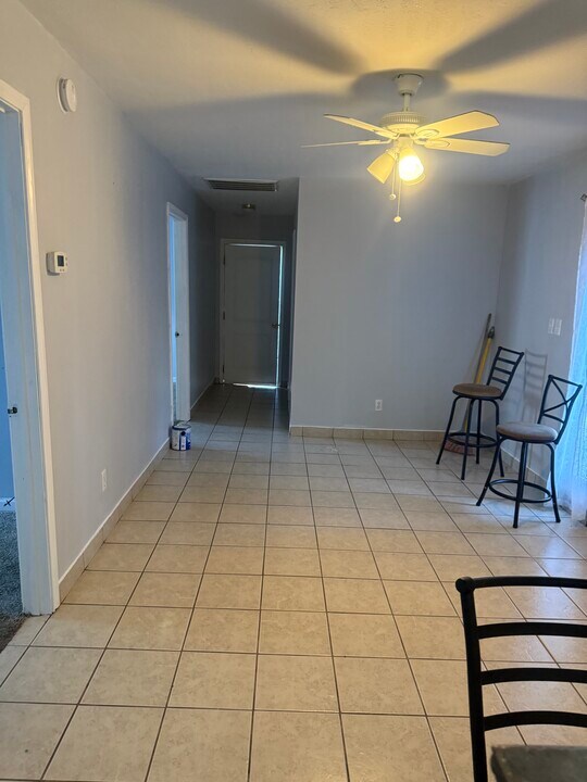 923 Epenard St in Dallas, TX - Building Photo