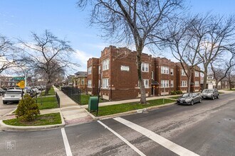 6455 S Fairfield Ave 2714-24 W 65th Chicago, IL 60629 in Chicago, IL - Building Photo - Building Photo
