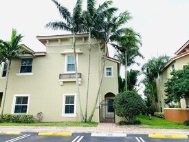 298 Lake Monterey Cir in Boynton Beach, FL - Building Photo
