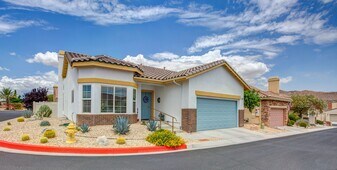 7397 Village Way in Yucca Valley, CA - Building Photo