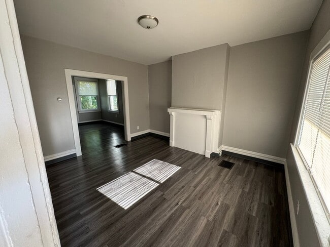 property at 7317 Woodlawn Ave
