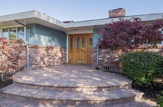 509 Manor Dr in Salinas, CA - Building Photo - Building Photo