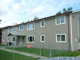 1546 Turner St, Unit 4 in Fairbanks, AK - Building Photo