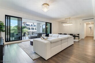 1130 3rd Ave S in Naples, FL - Building Photo - Building Photo