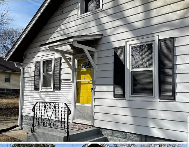 property at 627 N Sunset Ave