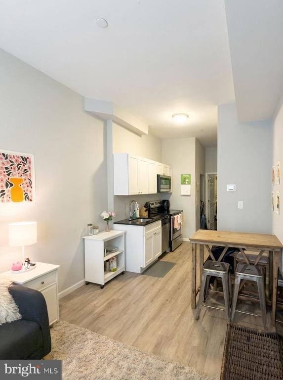 property at 1724 N Bouvier St