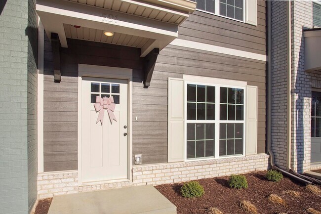 521 Tappan Private Ln in Gallatin, TN - Building Photo - Building Photo