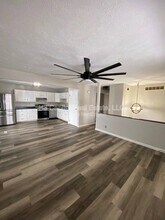 1400 30th St in Highland, IL - Building Photo - Building Photo