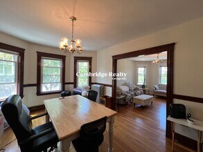 46 Lincoln Pky, Unit 2 in Somerville, MA - Building Photo - Building Photo