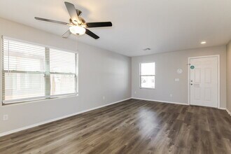 973 E Doris St in Avondale, AZ - Building Photo - Building Photo