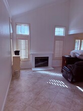 13561 Almond St in Tustin, CA - Building Photo - Building Photo