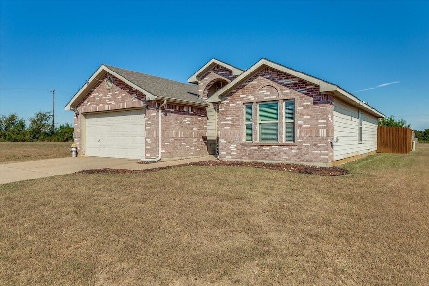 2104 Greybull Tr, Unit 1 in Fort Worth, TX - Building Photo