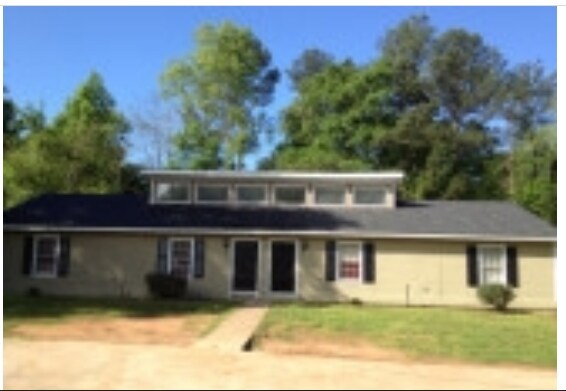 105 Loblolly Dr in Athens, GA - Building Photo