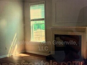 5 Lake Valley Ct in Simpsonville, SC - Building Photo - Building Photo